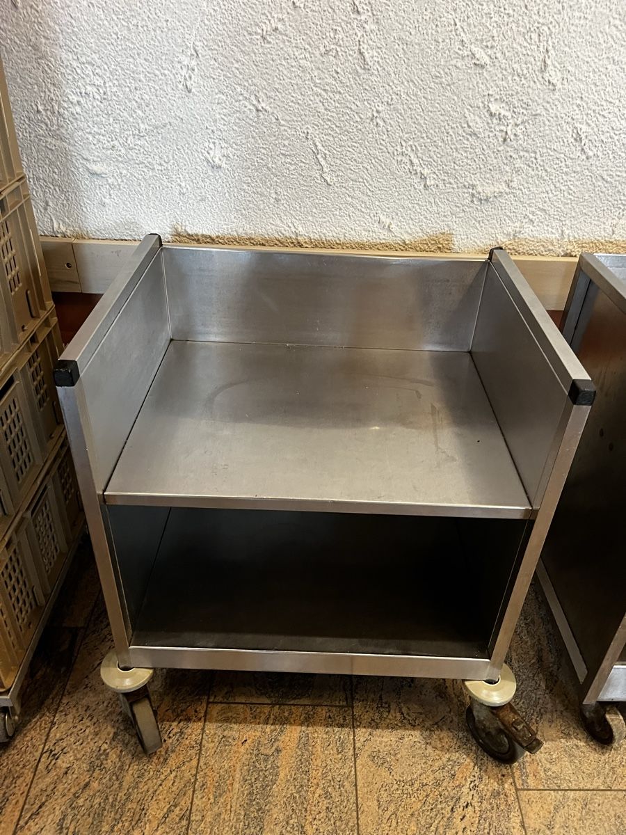 Küchengeräte: 2 Abräumwagen robust  – Gebraucht aus Dittingen von Cervolino77 1