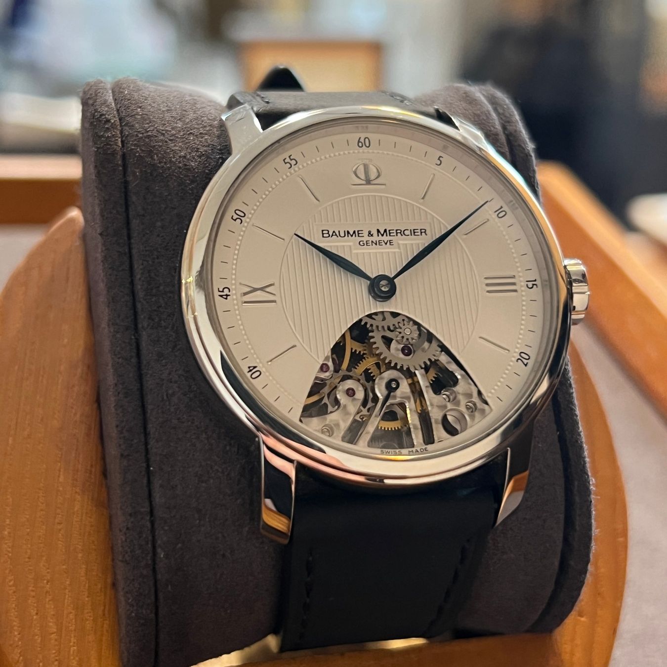 Baume & Mercier Montres: FLASH SALE Baume & Mercier Classima Executives Full Set MOA0 – D'occasion à Carouge GE par Watchaser 1