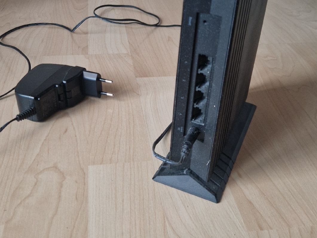 Netgear WiFi: NETGEAR EAX20 AX1800 Mesh Extender – Usato da Nidau venduto da auktionspinguin 1