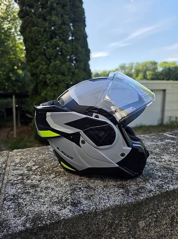 Caschi & visiere: Casco LS2 Advant II con interfono  – Usato da Novazzano venduto da lfo_gbp9 1