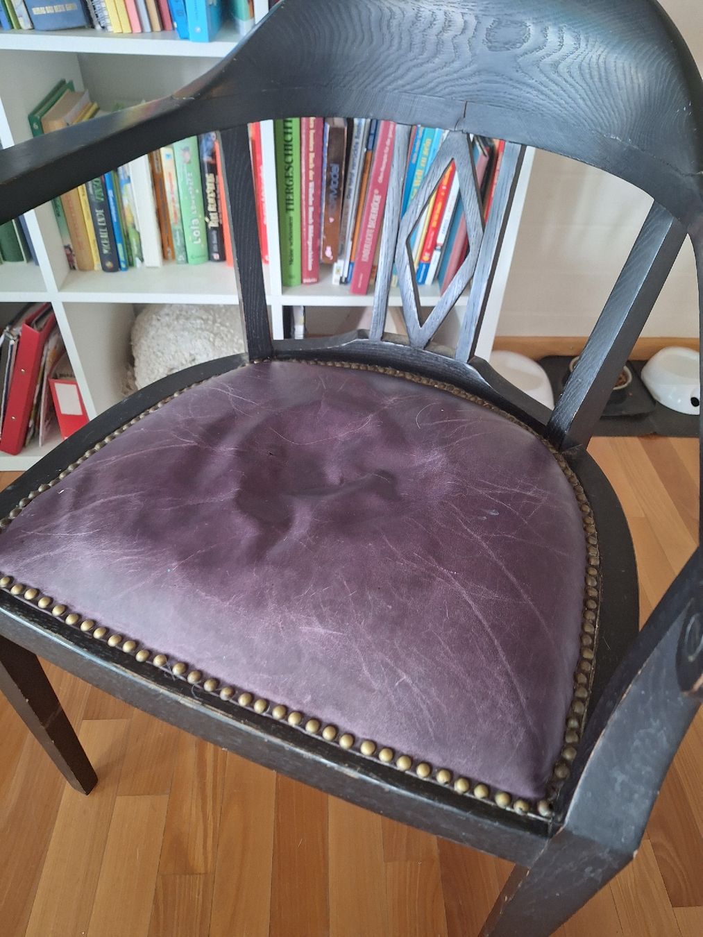 Poltrone: Sessel Holz dunkel mit Leder Sitz gebraucht – Usato da Zürich venduto da Interestingthing 3