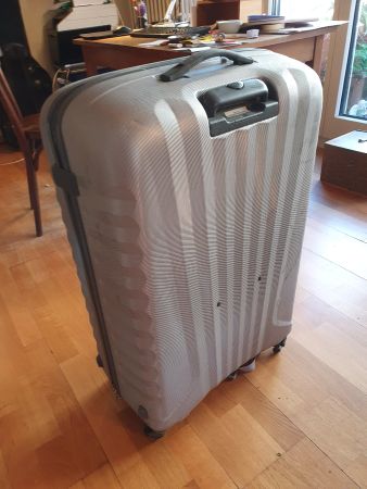 Roncato Reisekoffer Gebrauchsspuren 55 x 75