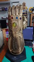 Marvel Infinity Saga Gauntlet 73 cm metal with light