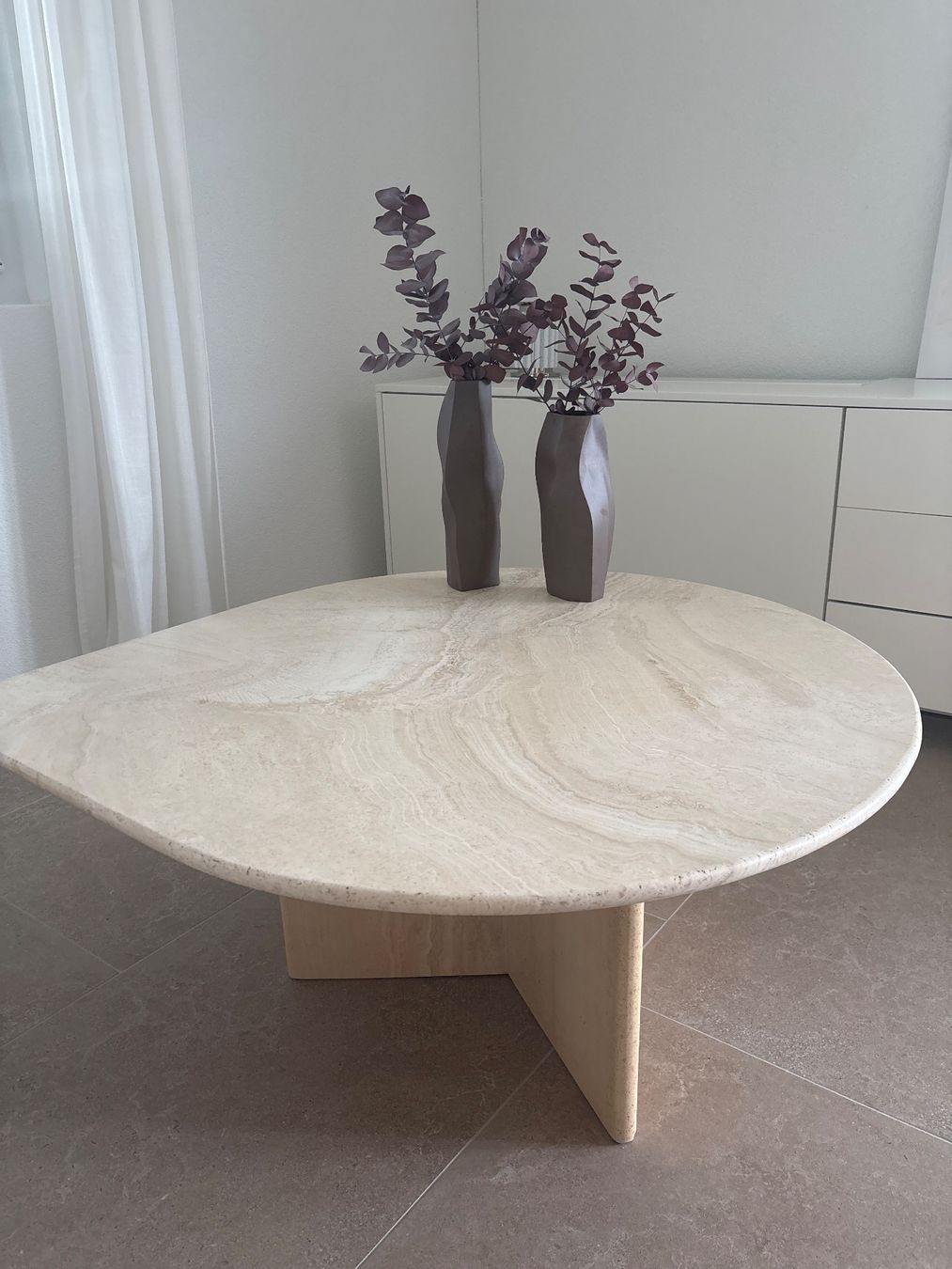 Tables: Travertin Stein Couchtisch Coffeetable beige – D'occasion à Zürich par car_9sdb 4