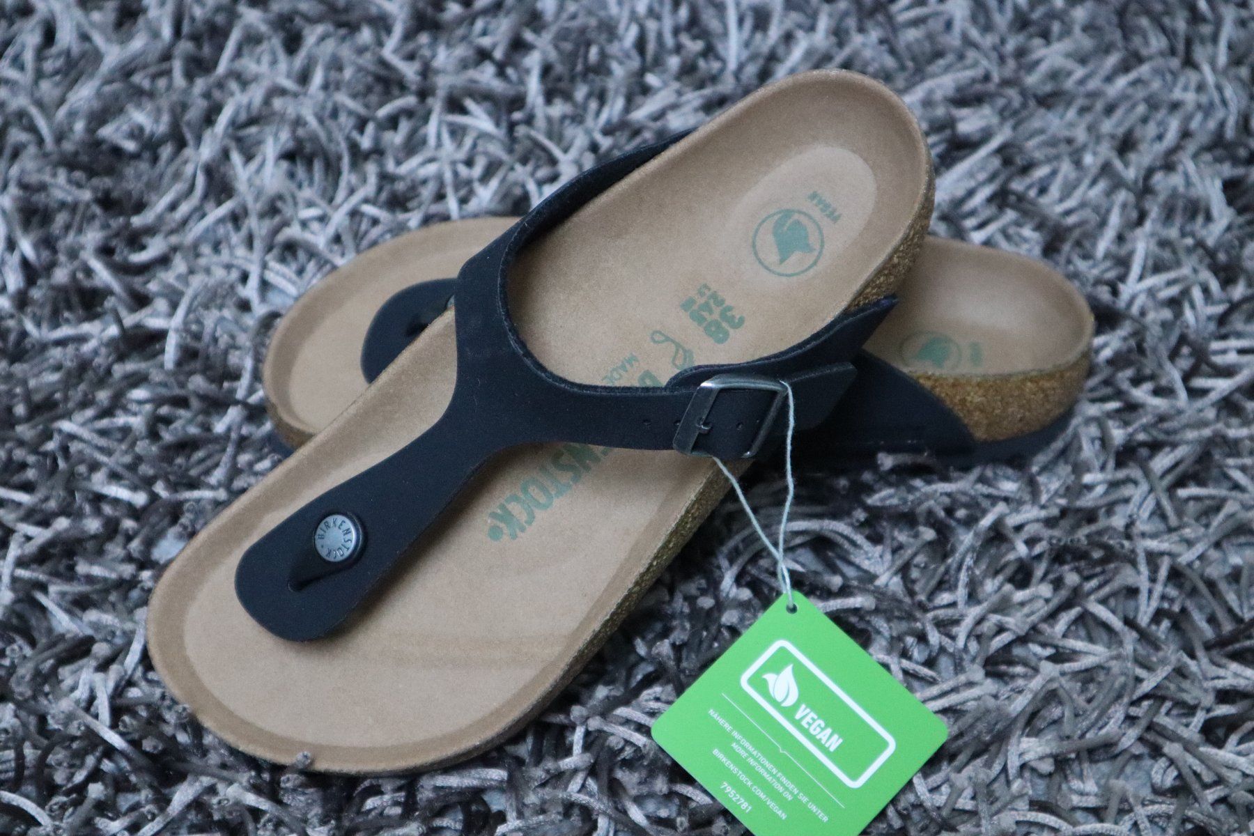 Birkenstock Scarpe da uomo: Birkenstock, Gizeh, Gr. 38, schwarz, NEU – Nuovo e nell'imballaggio originale da Wattwil venduto da glueck 1