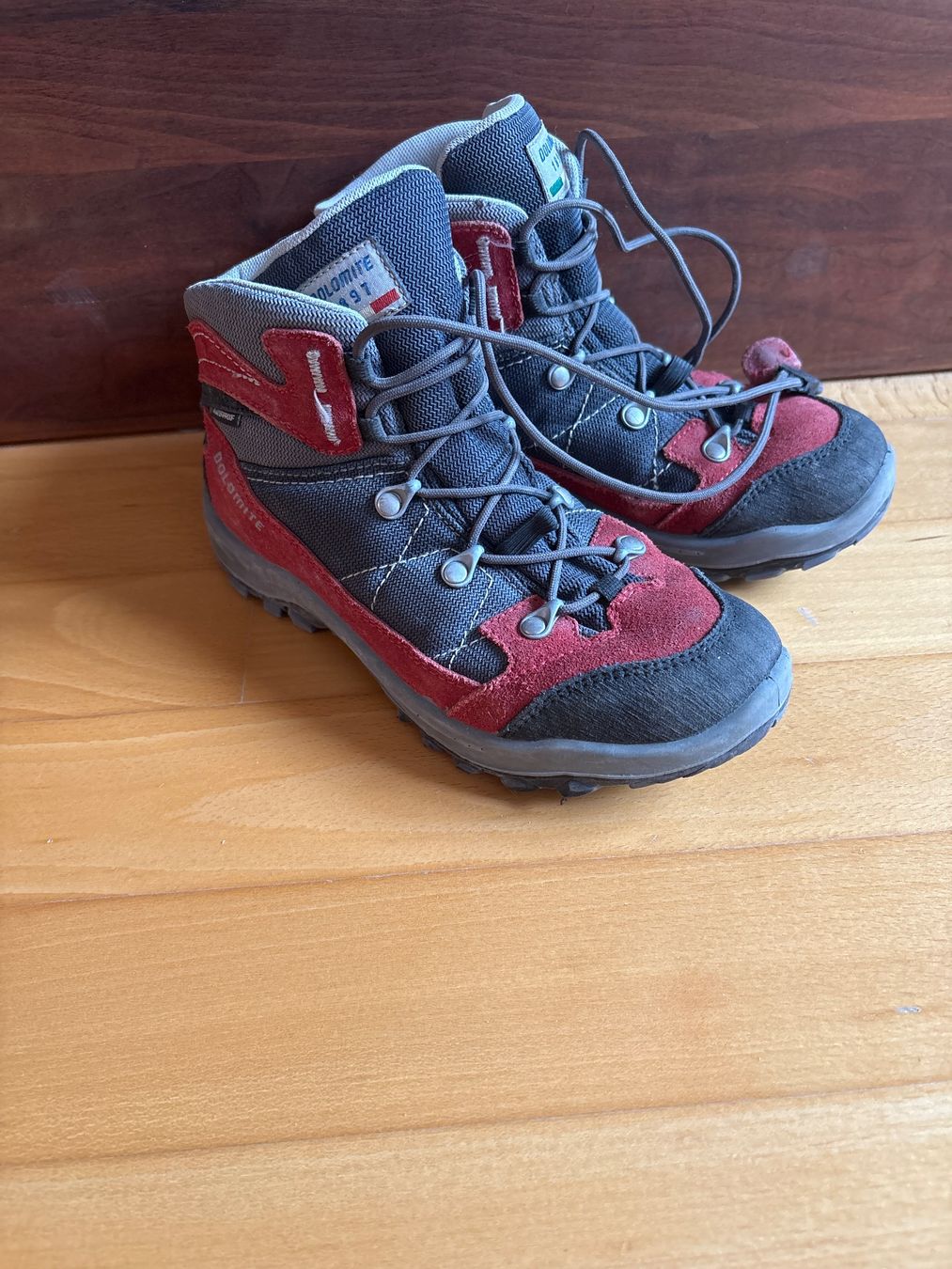 Dolomite Schuhe für Jungen: Wanderschuhe gr 32 von dolomite – Gebraucht aus Effretikon von MarthaK.