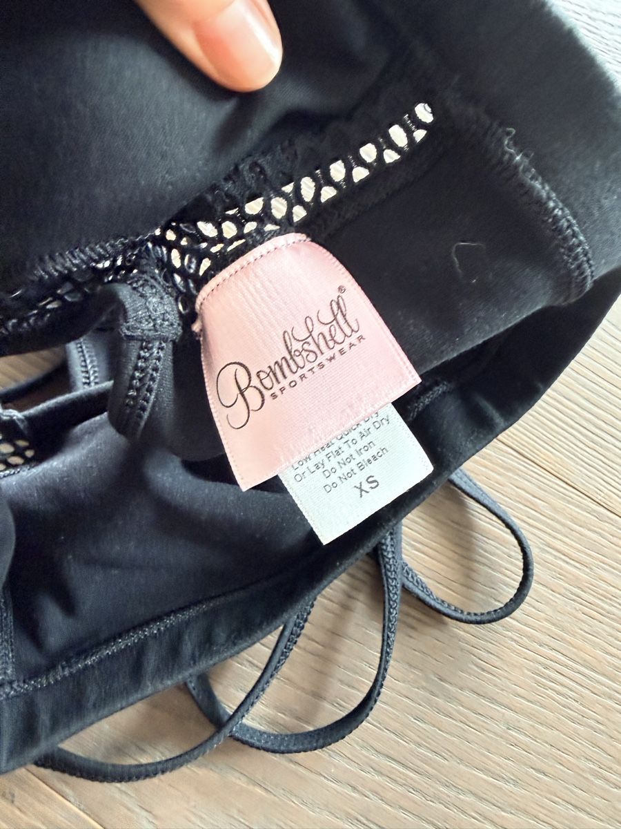 Top: Bombshell sportswear bra – Nuovo (secondo la descrizione) da Melide venduto da Nikola-123 3