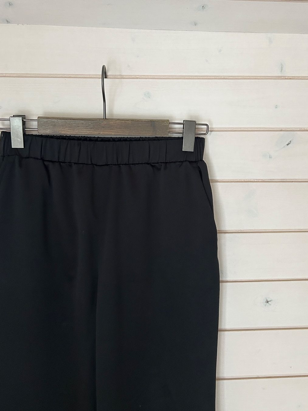 Max Mara Pantaloni: Max Mara Leisure Satin Hose - Gr. 34 – Usato da Illnau venduto da Monkky 2