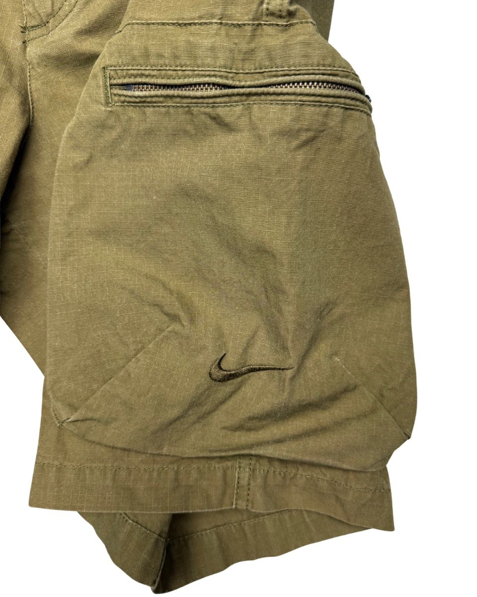 Nike Pantaloni: Short cargo Nike - 2017 - 34 – Usato da Lausanne venduto da Unehistoiredesapes 1
