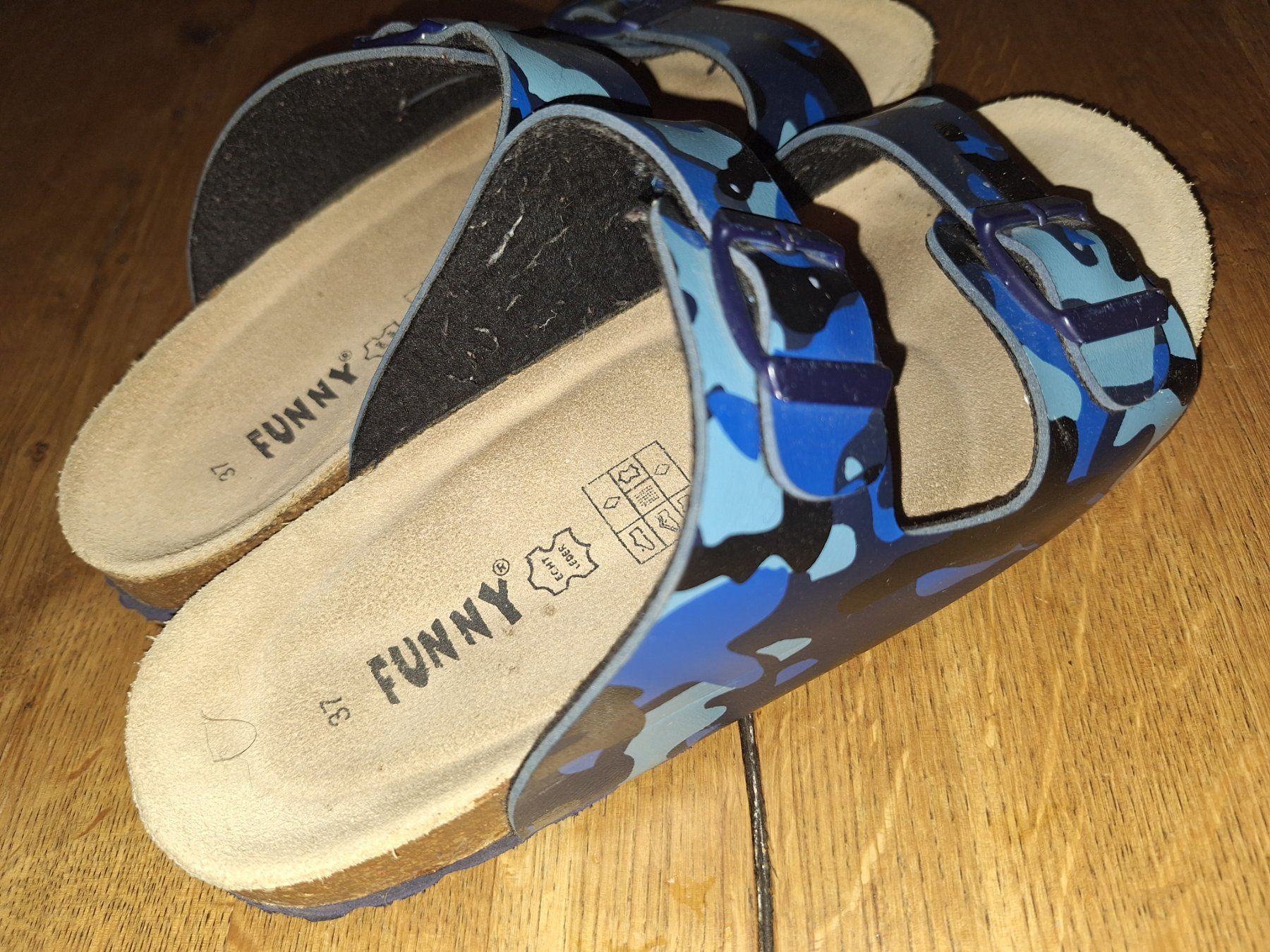 Dosenbach Chaussures garçon: Finken/Hausschuhe Gr. 37 – D'occasion à Malters par Pajas81 1
