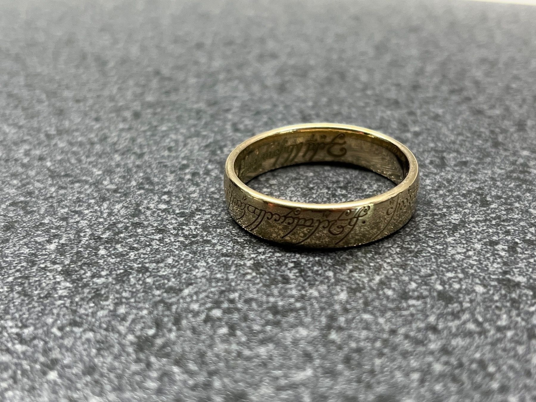 Anelli: DER EINE RING von Der Herr der Ringe – Usato da Basel venduto da lagomio7