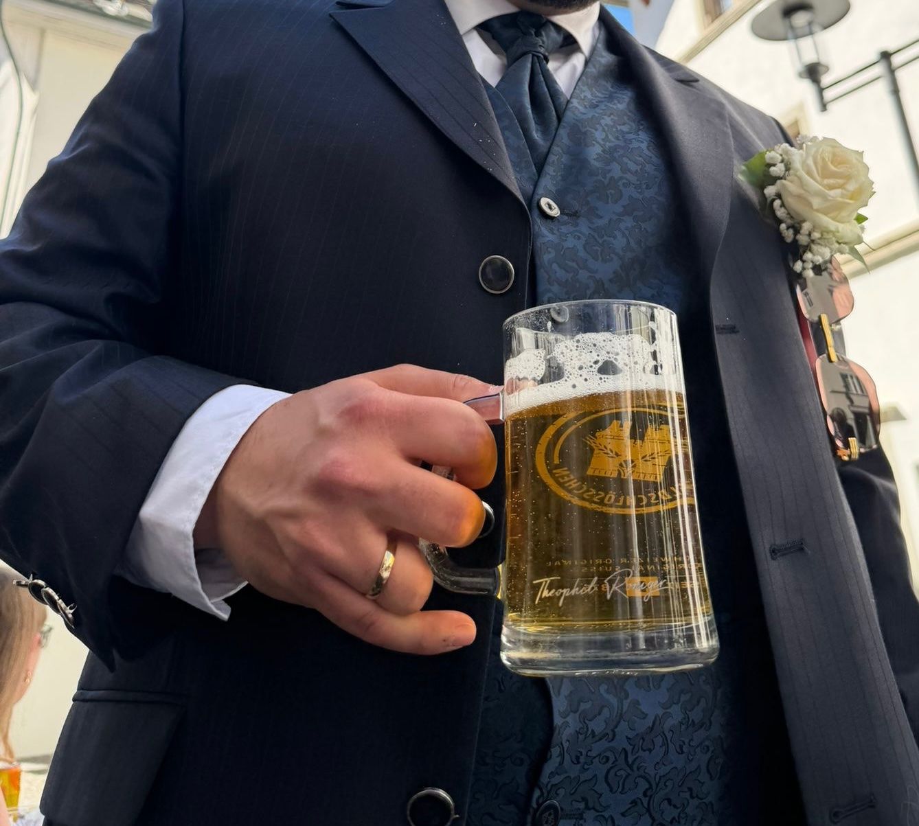 Completi: Wilvorst Hochzeitsanzug – Usato da Würenlingen venduto da gbz_q8ff