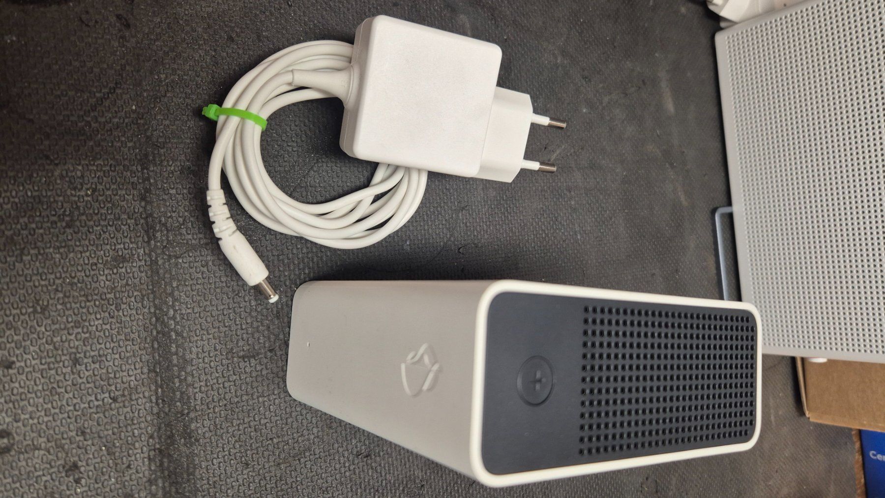 Swisscom Modem & Router: Kompl. Swisscom Internet Zubehör – Usato da Würenlos venduto da ghelfert 5