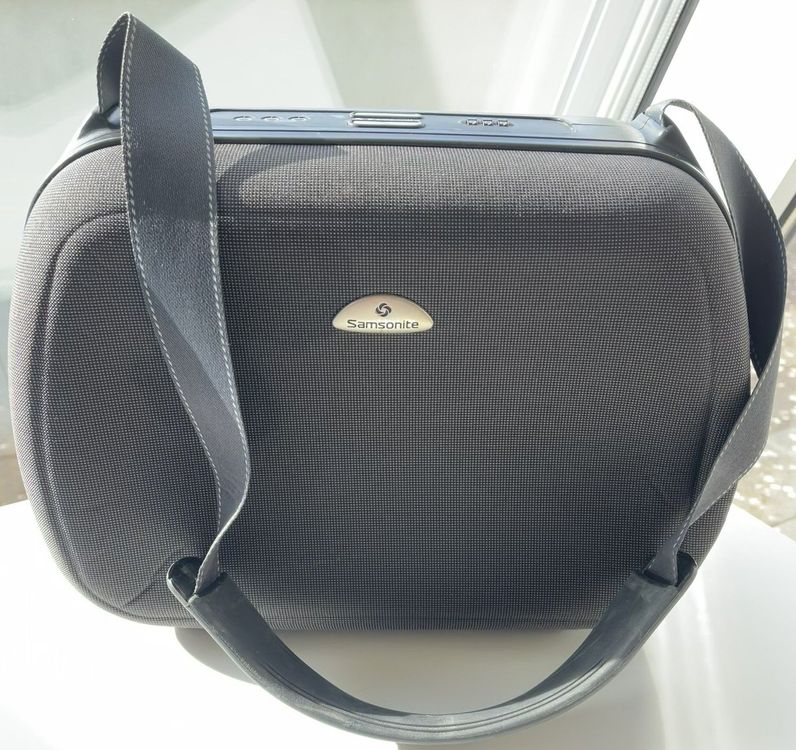 Samsonite Vintage Beauty-Case (Gebraucht) in Bottmingen für CHF 1 – mit ...