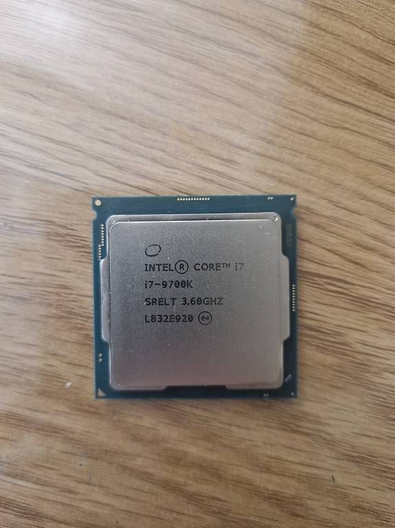 Elektronikbauteile: Processeur CPU i7 9700k – Gebraucht aus Bouveret von gui_c6dm 1