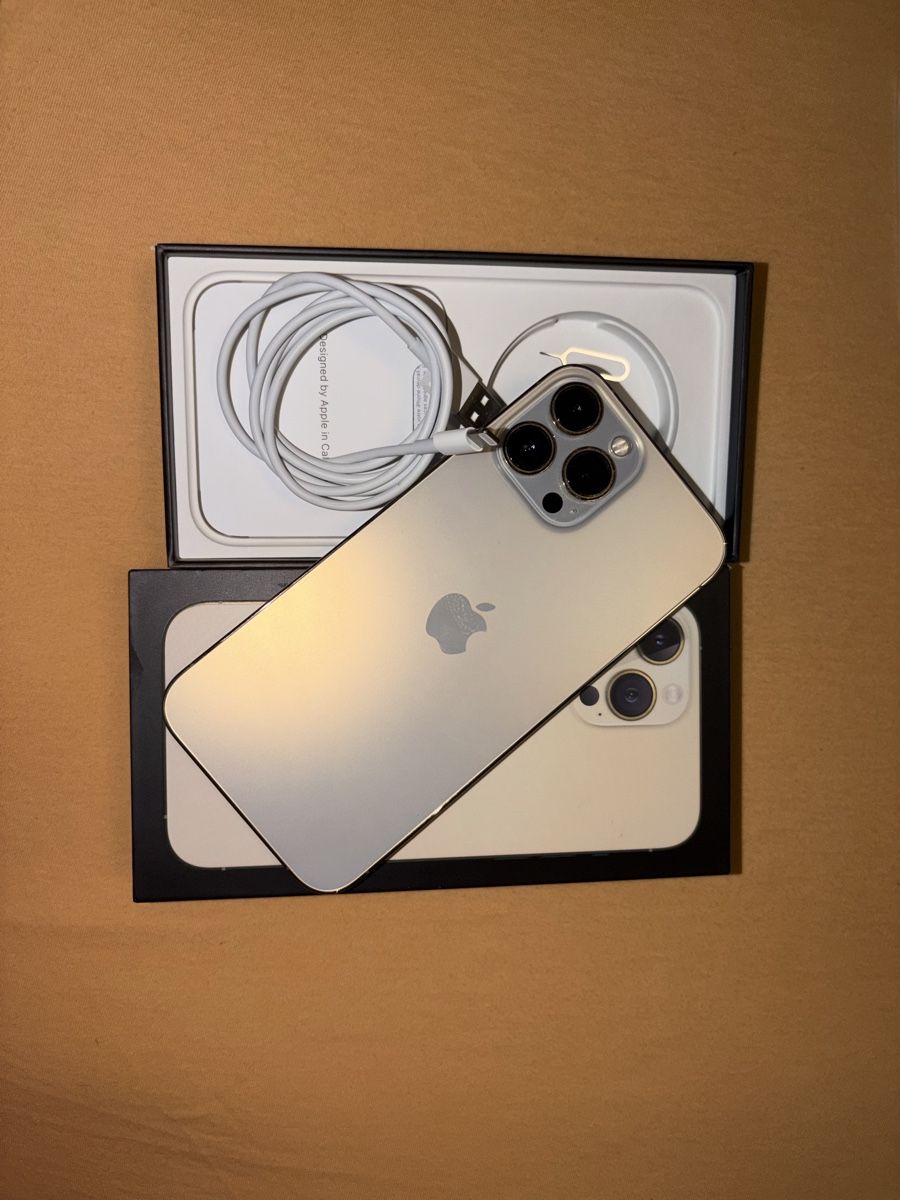 Apple Handys / Smartphones: Iphone 13 pro max – Gebraucht aus Kloten von Mery1982 1