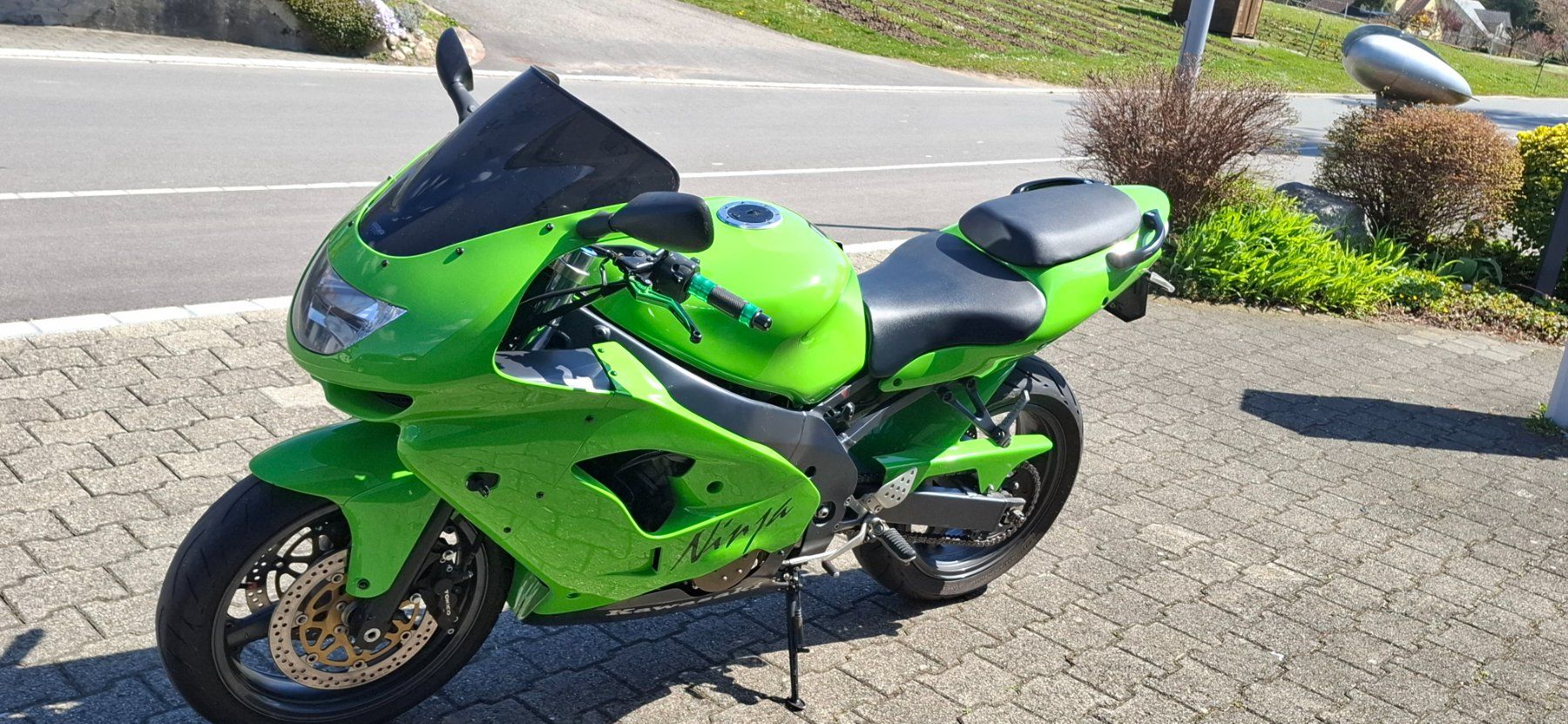 Kawasaki Strada: Kawasaki Ninja ZX9R – Usato da Greifensee venduto da Tom-Tom01