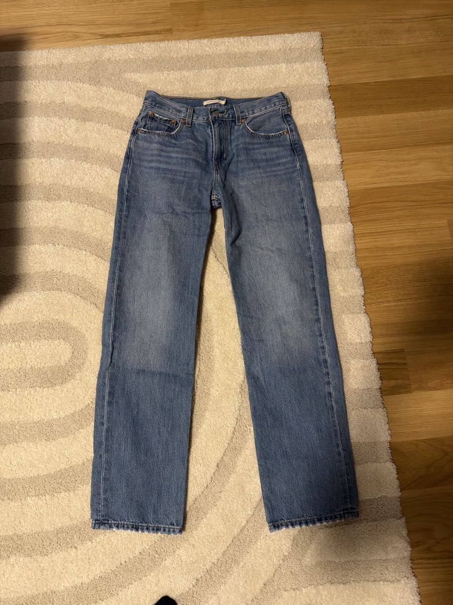 Levi's Jeans: Straight jean Levis Strauss – Nuovo (secondo la descrizione) da Bern venduto da sar_r5dp 1