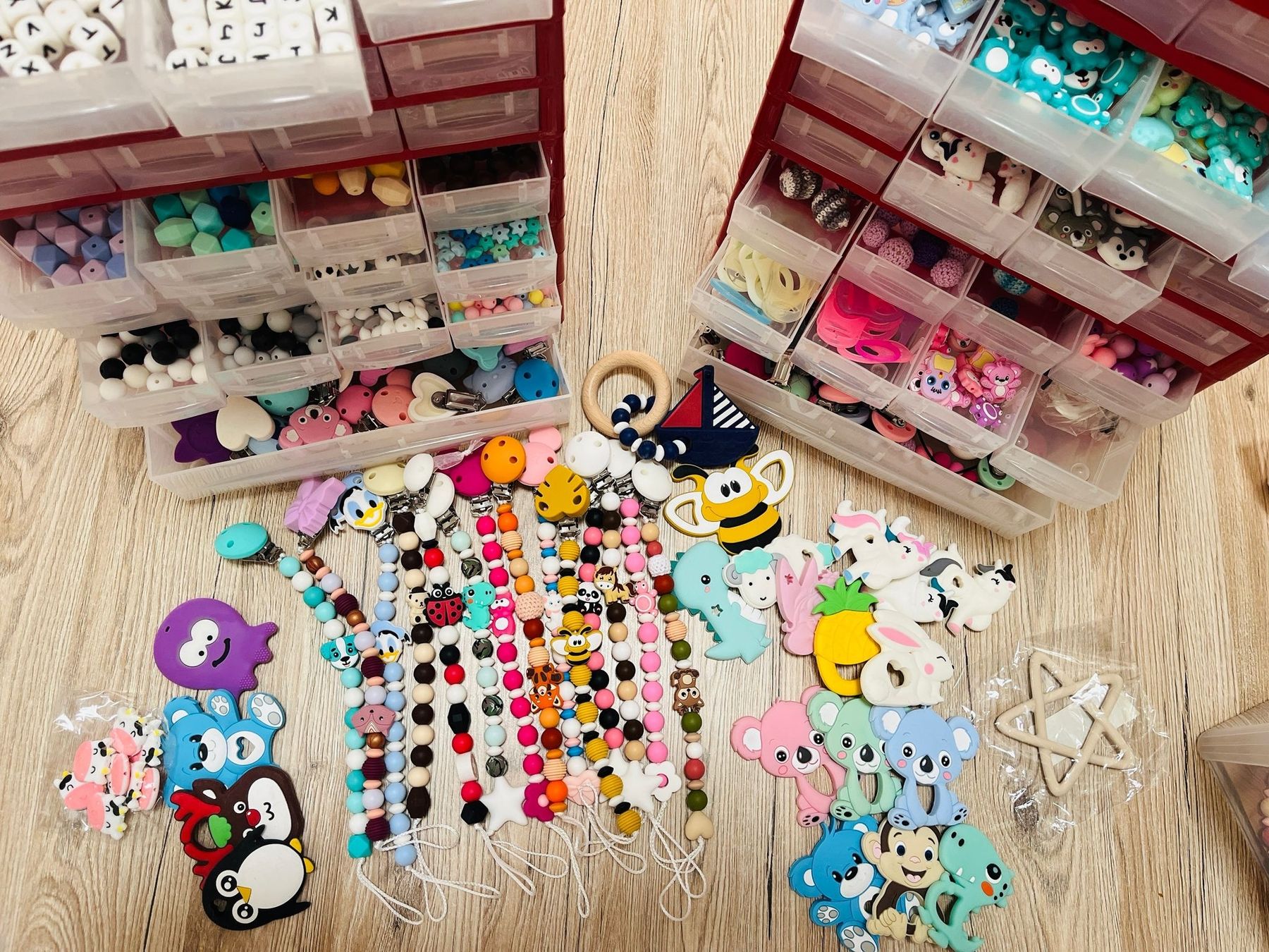 Perle (finte): Lot de perles et accessoires pour bébé – Usato da Bulle venduto da Eritim 2