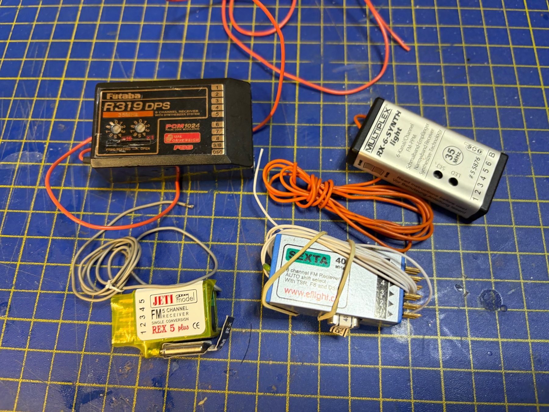 Futaba Récepteurs: 4 MHz Empfänger – D'occasion à Glattbrugg par Olio7