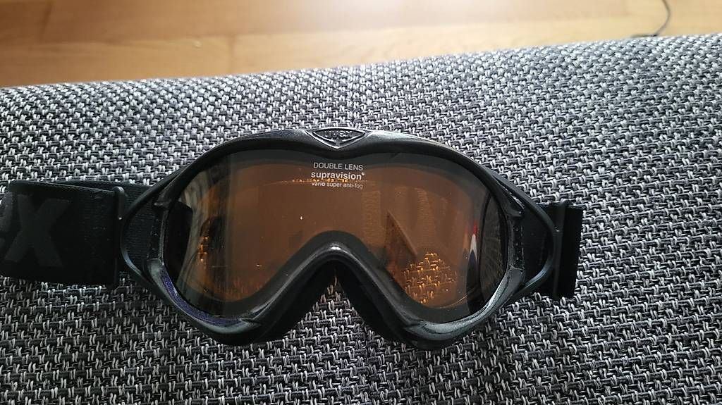 Uvex Lunettes & Verres: Snowboard- oder Skibrille – D'occasion à Sevelen par Cleo82