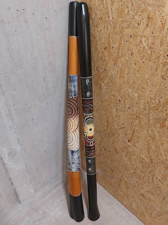 Musikinstrumente: Deux beaux didgeridoo  – Gebraucht aus Martigny von paquito60 1