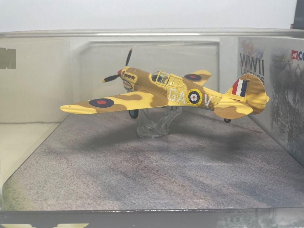 P-40 Kittyhawk RAF Neville Duke Metall 1/72 | Kaufen auf Ricardo