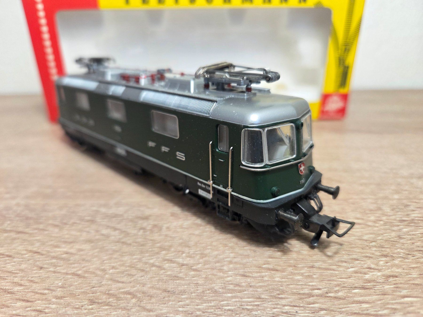 Fleischmann Modellini di ferrovie: Fleischmann 4340 E-Lok Re 4/4 SBB Digital H0 – Usato da St-Aubin-Sauges venduto da Lo_Go 3
