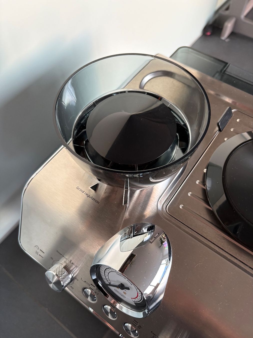 De'Longhi Kaffeemaschinen & Espressomaschinen: DeLonghi Espressomaschine La Specialista EC9155.MB – Gebraucht aus Thun von Blablu 5