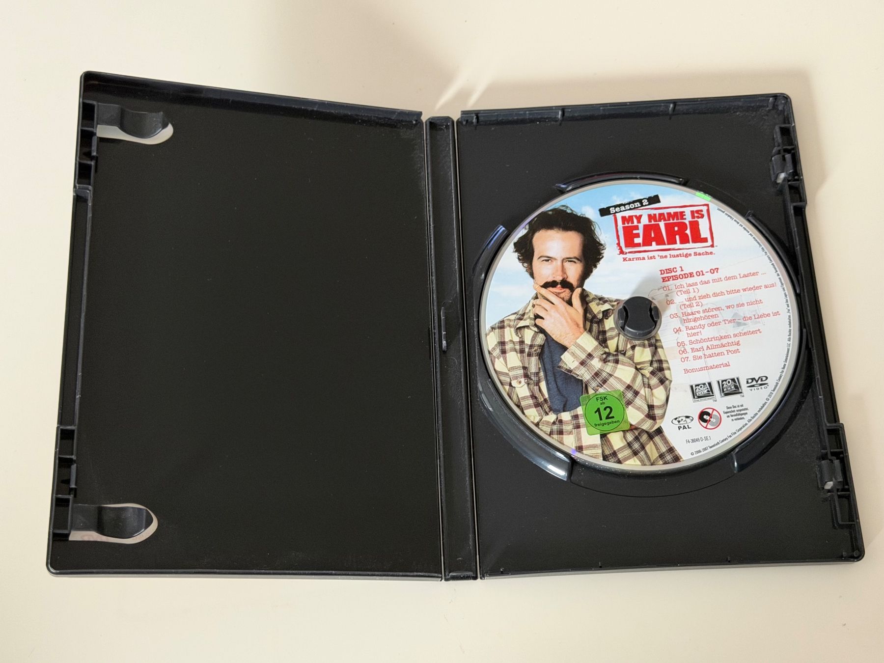 Alle DVDs: My Name Is Earl - Season 2 DVD – Gebraucht aus Altstätten SG von sheamus 3