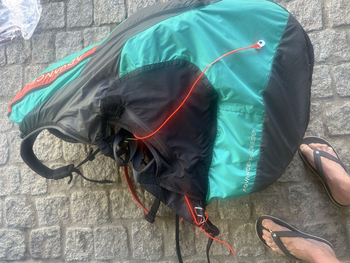 Sport dell'aria & Aquiloni: Gurtzeug Advance Progress 3 inkl. retter – Usato da Unterseen venduto da ben_dpx5 2