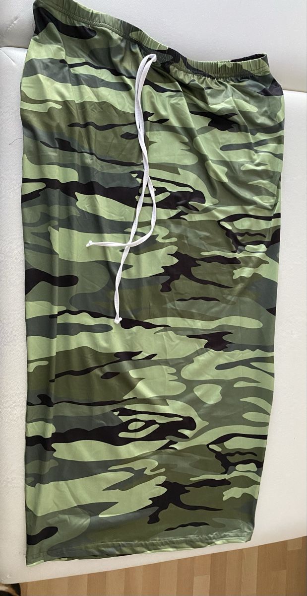 Gonne: Jupe und Shirt Gr 44 neu – Nuovo (secondo la descrizione) da Selzach venduto da 02nunafizz 2