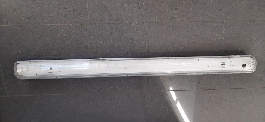Lampadari & plafoniere: Neonlampe mit Leuchtstoffröhre – Nuovo e nell'imballaggio originale da Moosleerau venduto da Oberland
