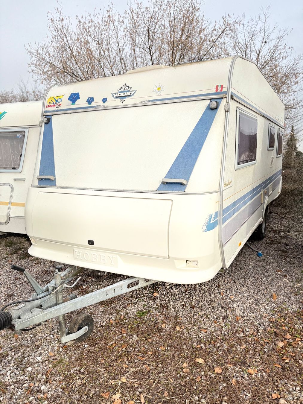 Hobby Camping Fahrzeuge: Hobby 535 (1995) mit Einzelbetten – Gebraucht aus Siggenthal von FUNNY-CAMPER