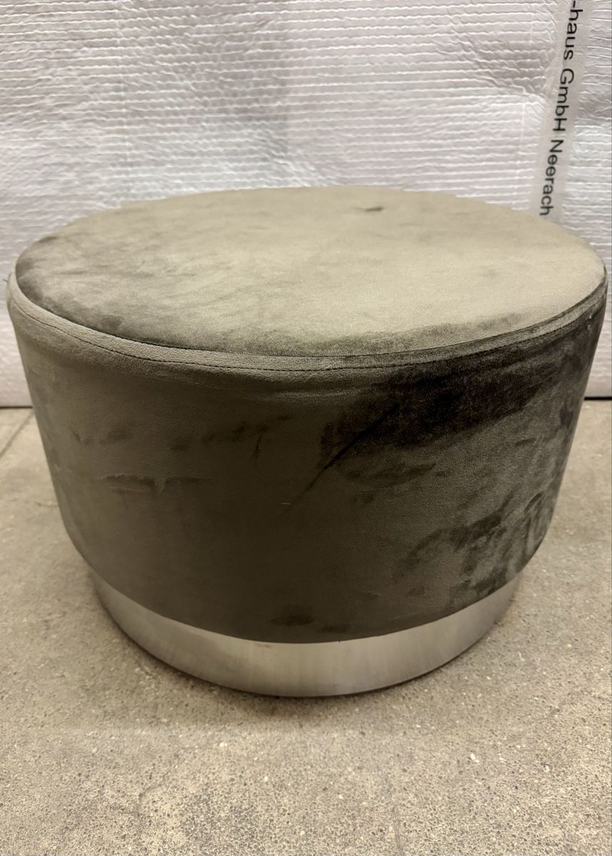 Kare Sgabelli: Kare Design Hocker / Pouf, grauer Samt, Metallfuss, – Usato da Zürich venduto da Nobs1 2