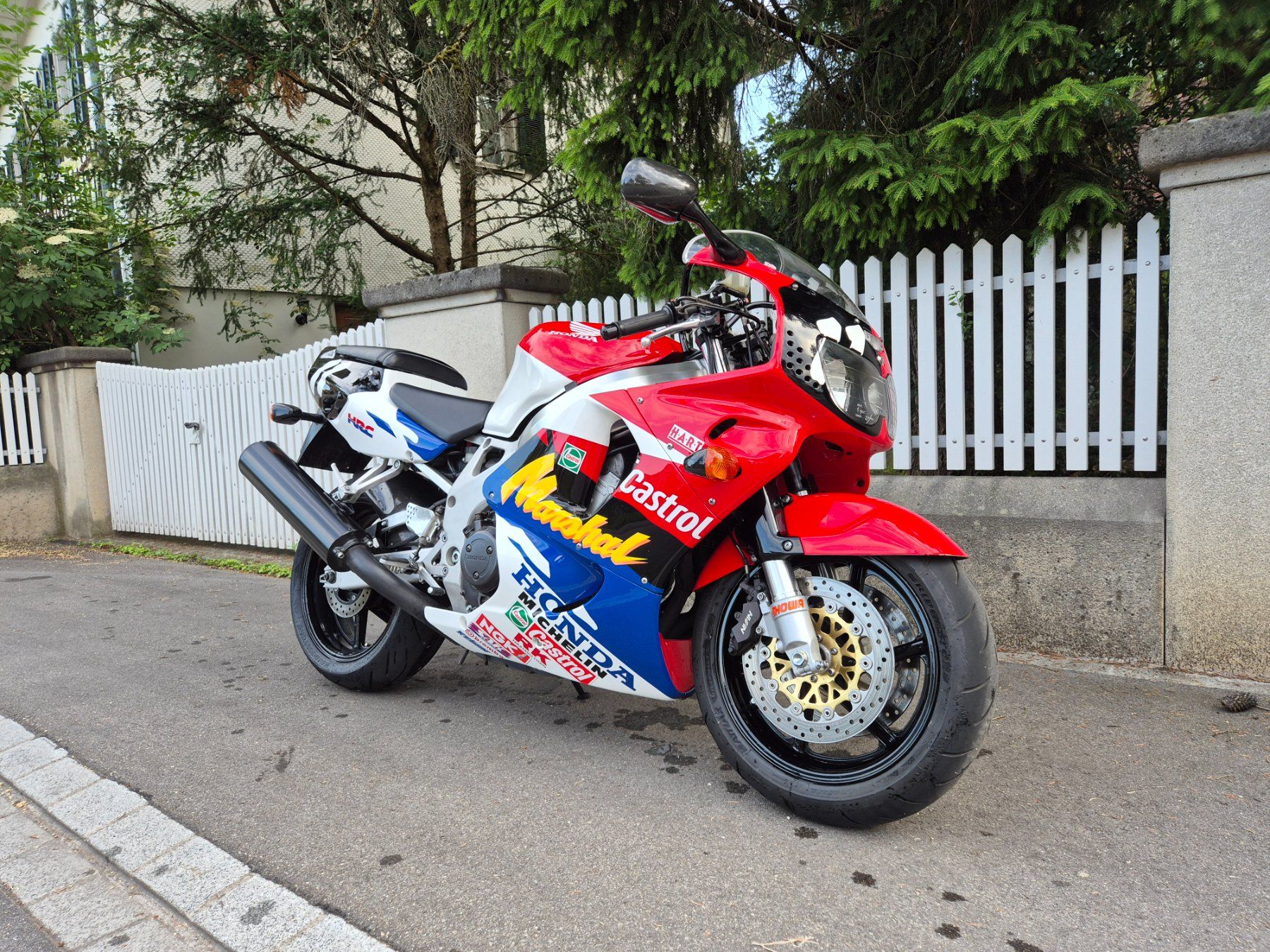 Honda Strada: Honda CBR 900 RR Fireblade – Usato da Bürglen TG venduto da Mosert99 8