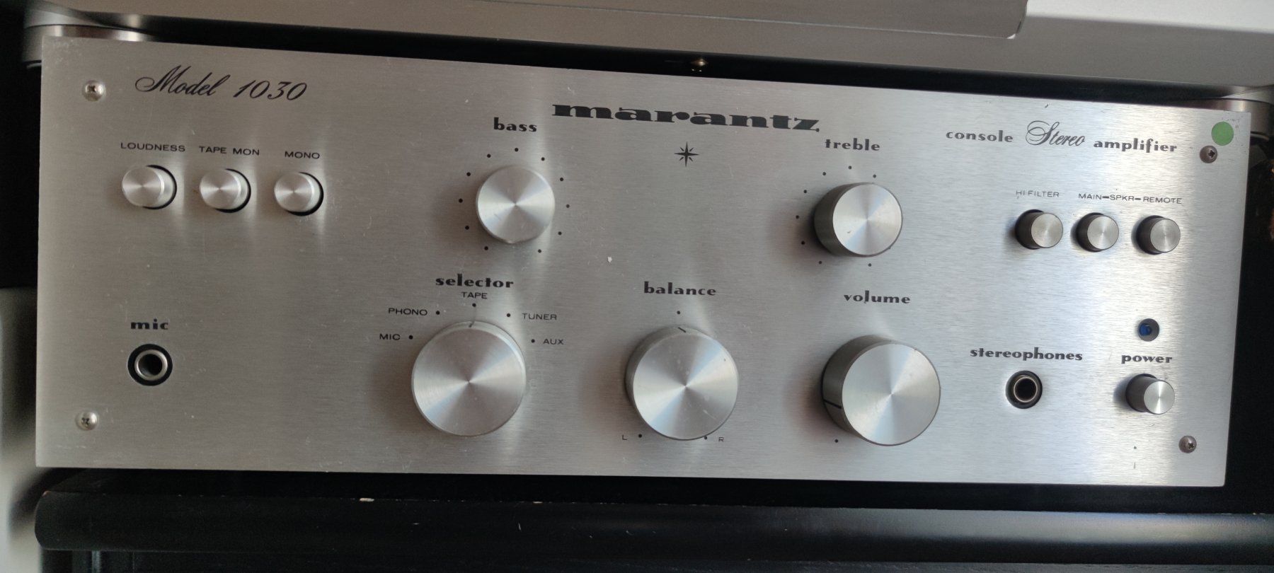 Marantz Amplificatori: Marantz 1030 – Usato da Meggen venduto da Malecifent 1