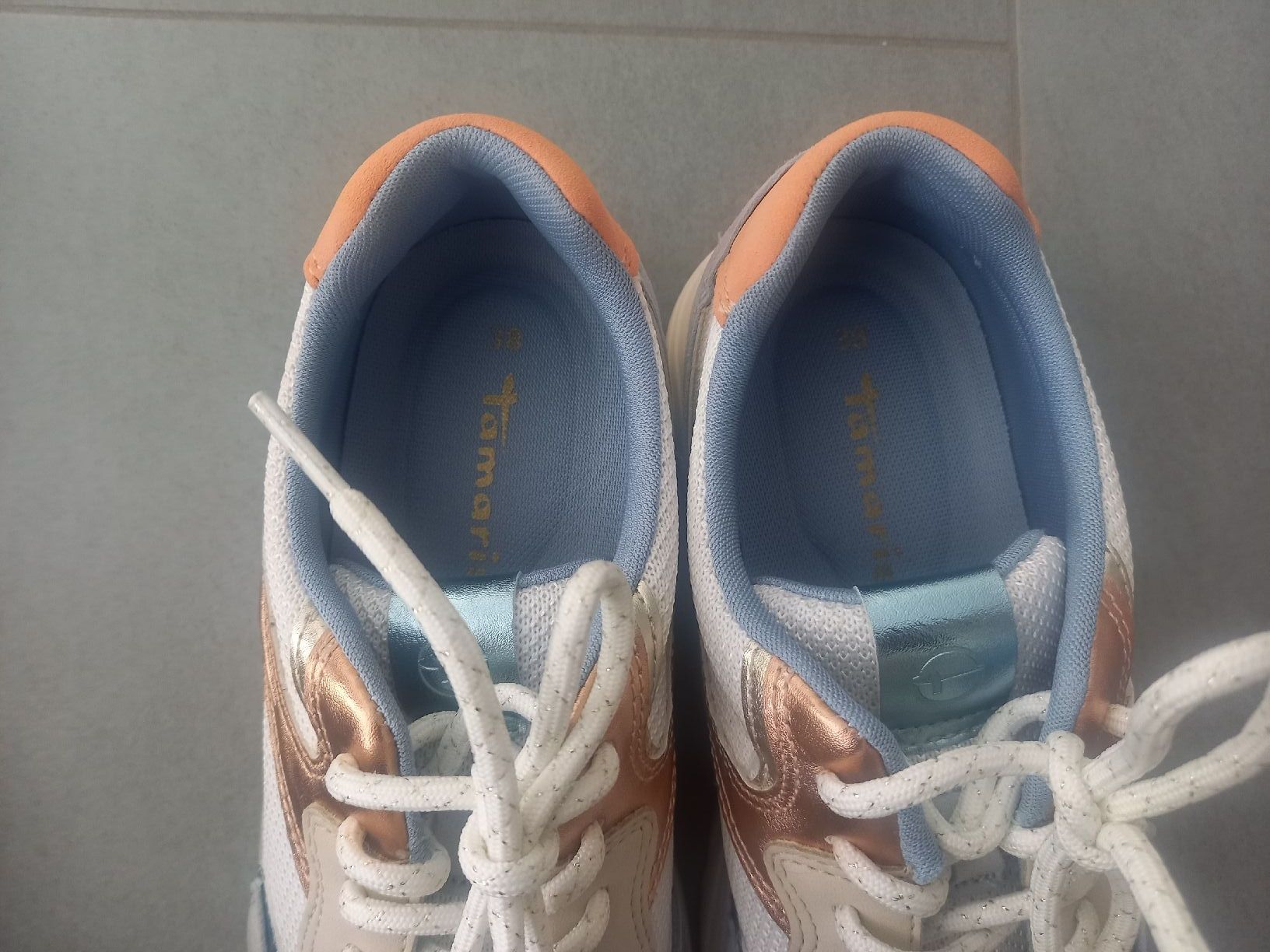 Chaussures femmes: Tamaris Sneaker – Neuf (Voir description) à Sissach par DenJoe 2