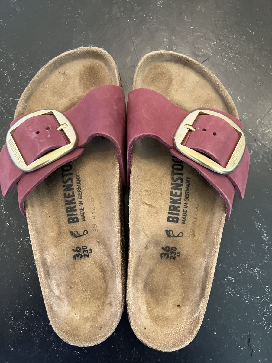 Birkenstock Damenschuhe: Birkenstock dunkelrot – Neu (gemäss Beschreibung) aus Bern von JenniferNice