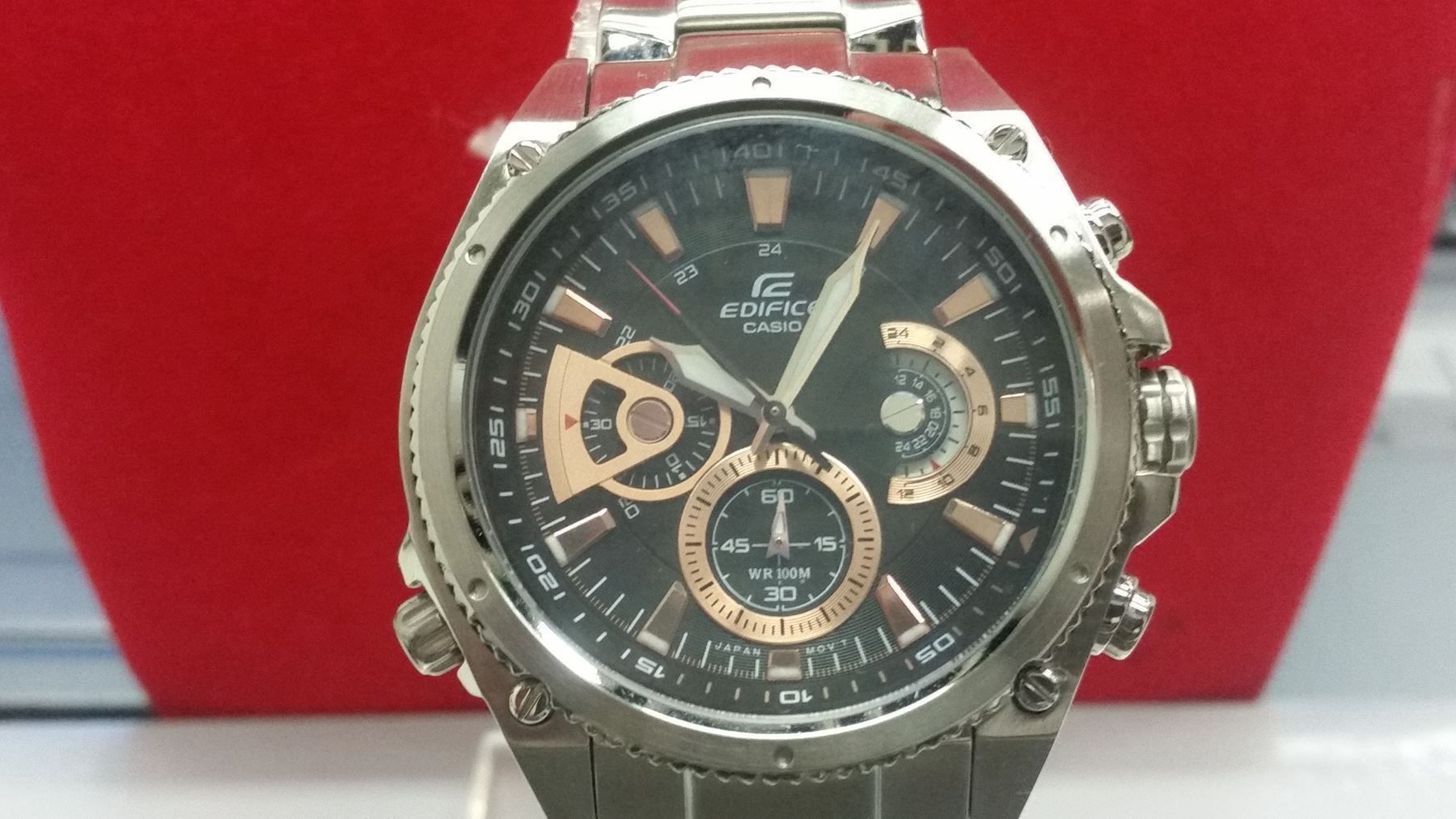 Casio Montres: Wunderschone casio original – Neuf avec emballage d'origine à Adliswil par prince65