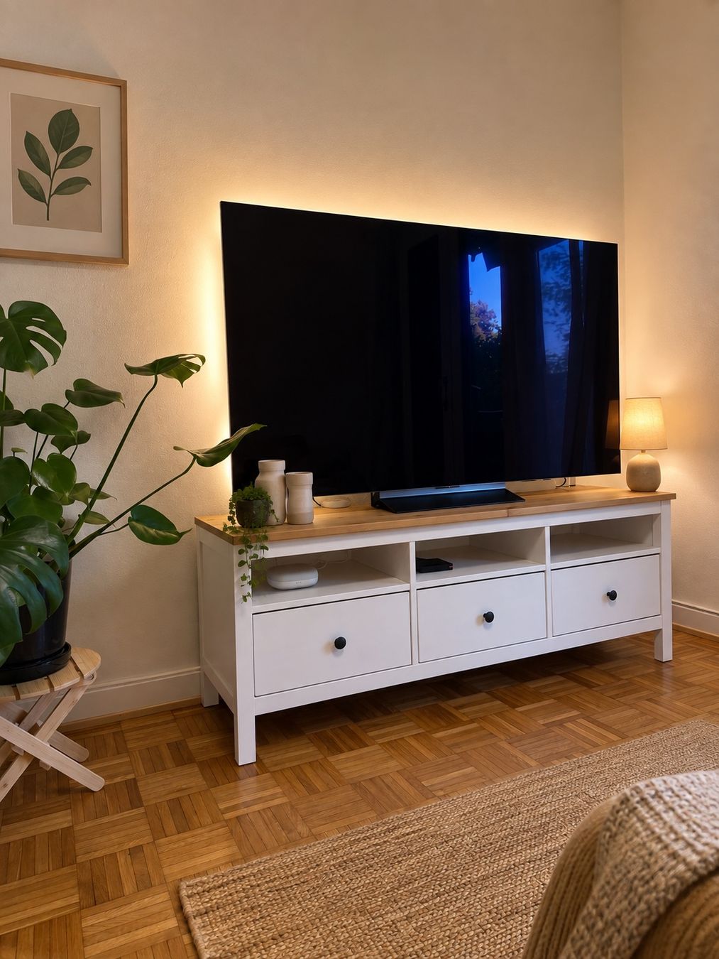Ikea Mobili TV: Meuble TV – Nuovo (secondo la descrizione) da Vevey venduto da max_8mbd
