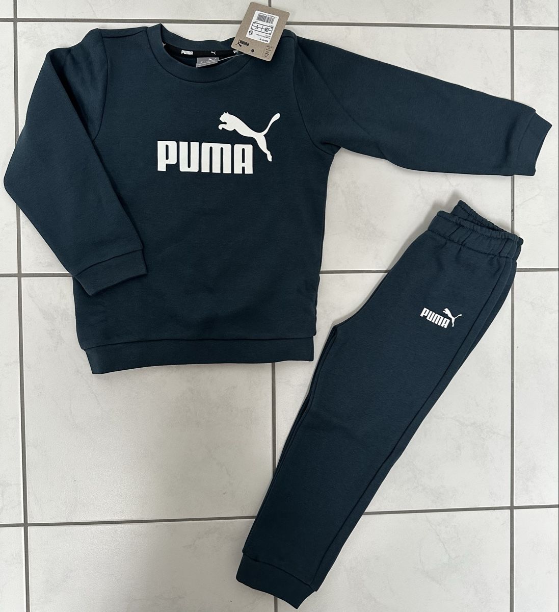 Puma Completi: Puma Trainingsanzug / Grösse 104- NEU – Nuovo e nell'imballaggio originale da Wynau venduto da marif23