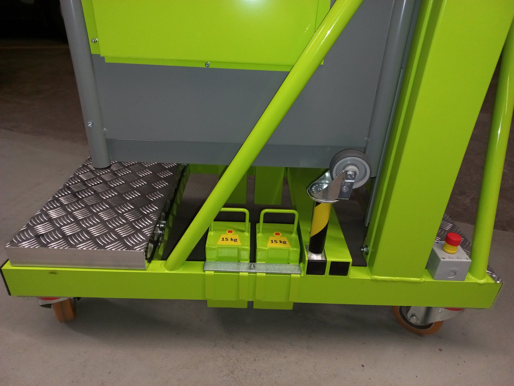 Piattaforme elevatrici & Crick: Pramac LP 12 Personenlift – Usato da Frasnacht venduto da martin.schlaepfer 4