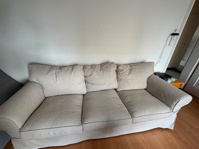 Ikea Sofas: 2-er und 3-er Sofa IKEA – D'occasion à St. Gallen par chili11 2