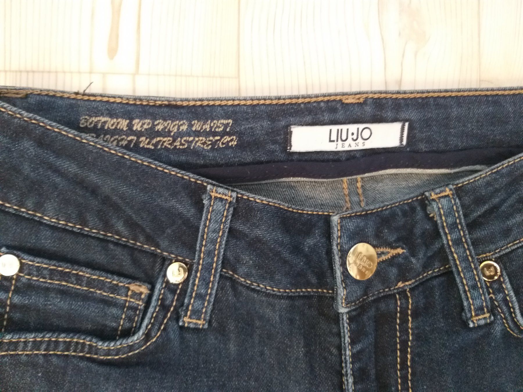 Liu Jo Jeans: Jeans LIU JO   Taille/Grosse W 25 – Usato da Cossonay-ville venduto da Super-Price-Quality 3