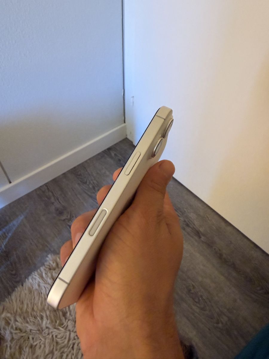 Apple Handys / Smartphones: Apple iPhone 17 256 GB White 6.30" Dual SIM 5G – Neu (gemäss Beschreibung) aus Wohlen AG von Bartosz91 1