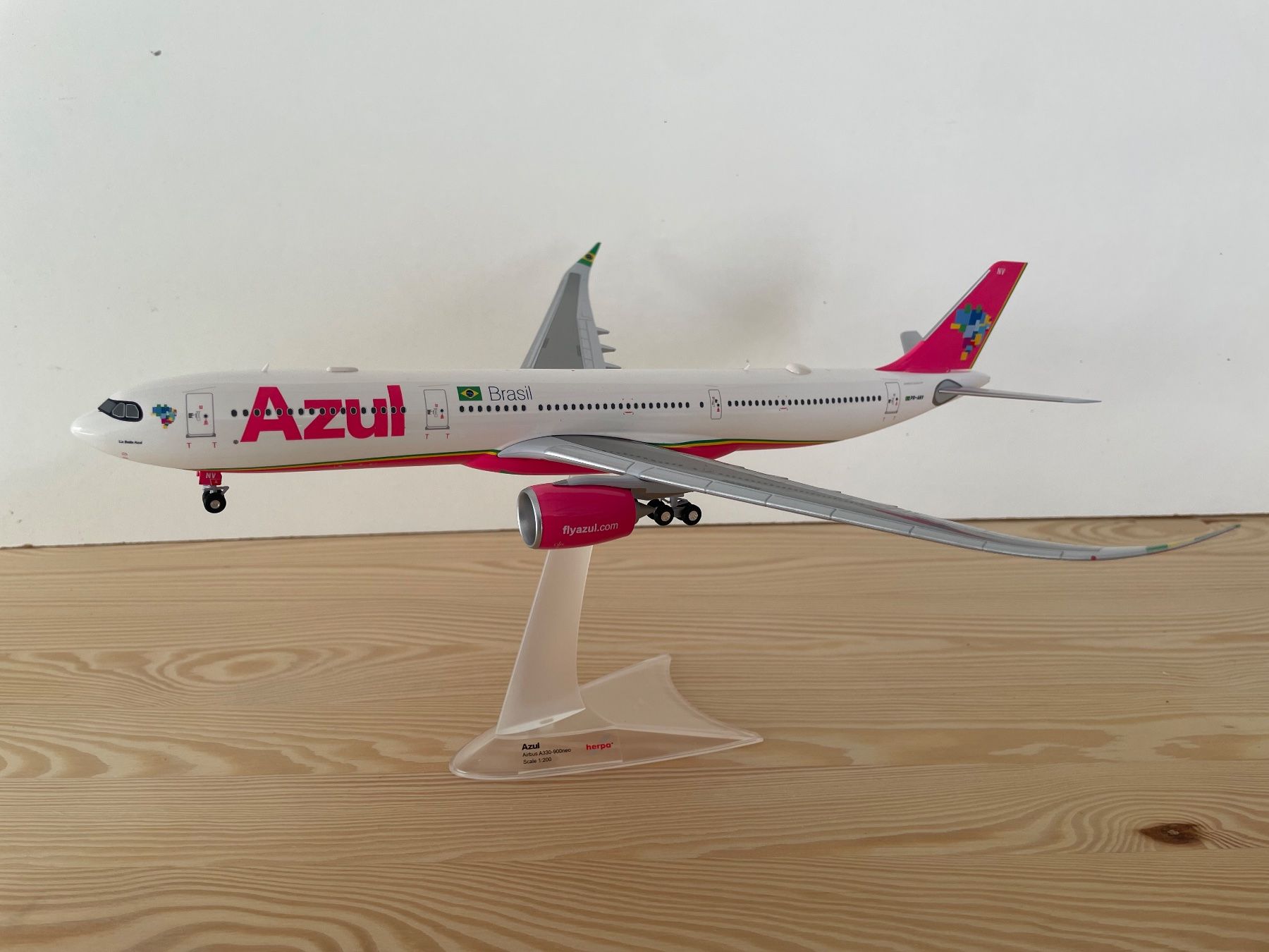 Herpa Kit di modellismo & Modellini statici: A330Neo Azul Herpa 1:200 – Nuovo (secondo la descrizione) da Hinwil venduto da Yamracer