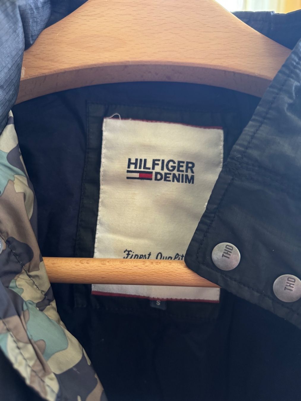 Tommy Hilfiger Giacche: Tommy Hilfiger Herbst Jacke Größe S – Nuovo (secondo la descrizione) da Trélex venduto da stripedthrift 3