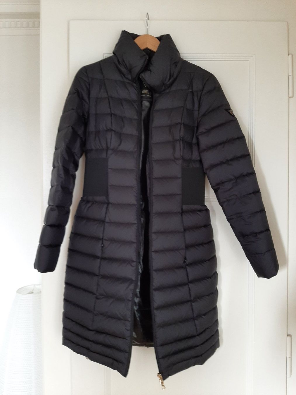 Guess Cappotti: Longue et fine doudoune GUESS – Usato da Lausanne venduto da Cognitia