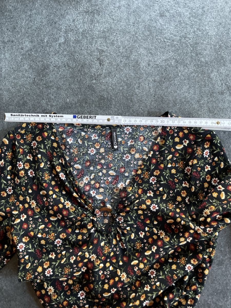 Camicette: Chicoree Bluse, Grösse S, Blumenmuster, Herbst-Look Top! – Usato da Henggart venduto da Engelsi 4